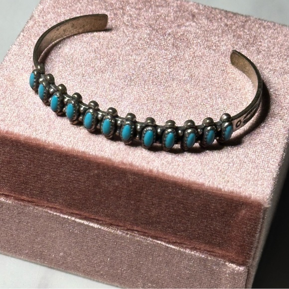 Vintage Jewelry - Native American Vintage Artisan Sterling+Turquoise Cuff Bracelet